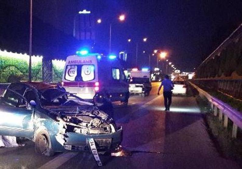 E-5te korkunç kaza: Bariyerlere çarpan araç 100 metre takla attı