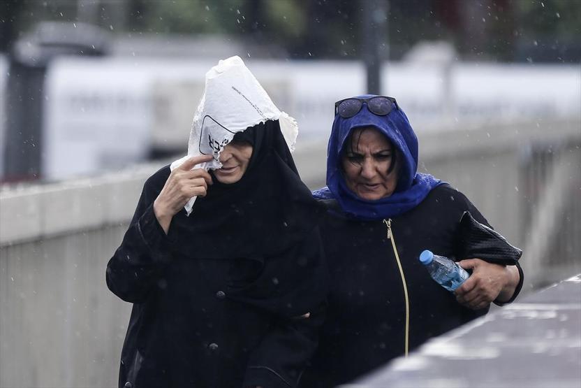 Sağanak İstanbulu böyle vurdu
