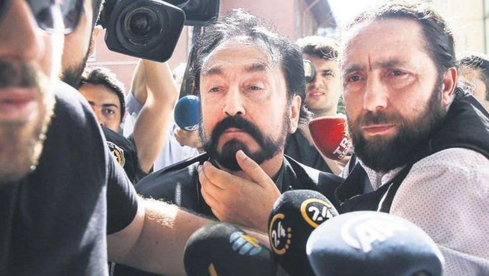 Adnan Oktar soruşturmasında yeni detaylar Acılı anne her şeyi anlattı
