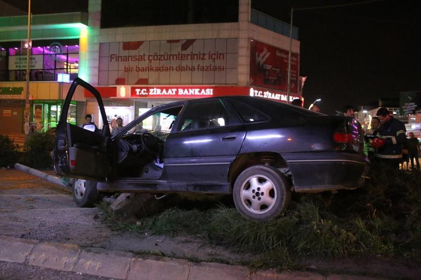 3 araç birbirine girdi, 6 kişi yaralandı