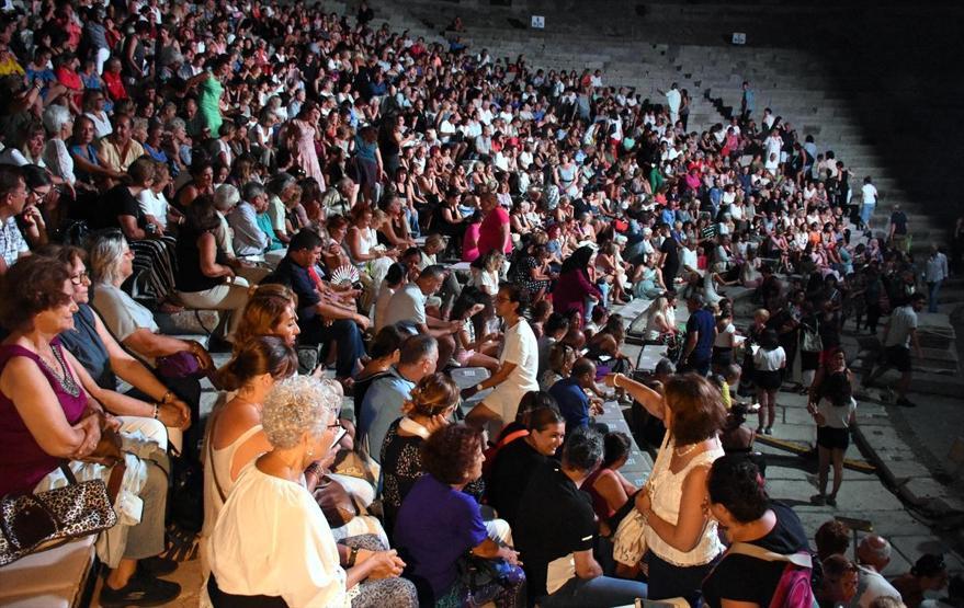 Bale festivali Zorba ile başladı