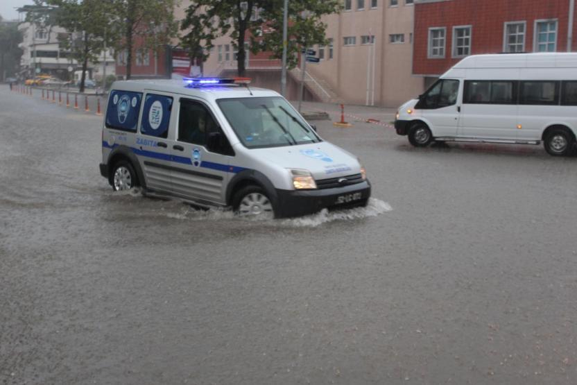 Meteorolojiden ani taşkın uyarısı