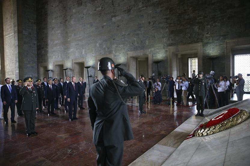 Fotoğraflarla YAŞ üyelerinin Anıtkabir ziyareti