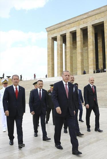 Fotoğraflarla YAŞ üyelerinin Anıtkabir ziyareti