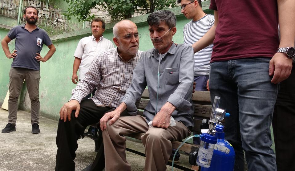 Yıldırım düşmesi sonucu ölen savcı, son yolculuğuna uğurlandı