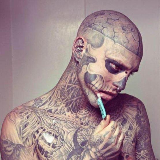 Zombi Adam Rick Genest intihar etti