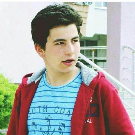 Liseli Alperen, gözyaşlarıyla son yolculuğuna uğurlandı