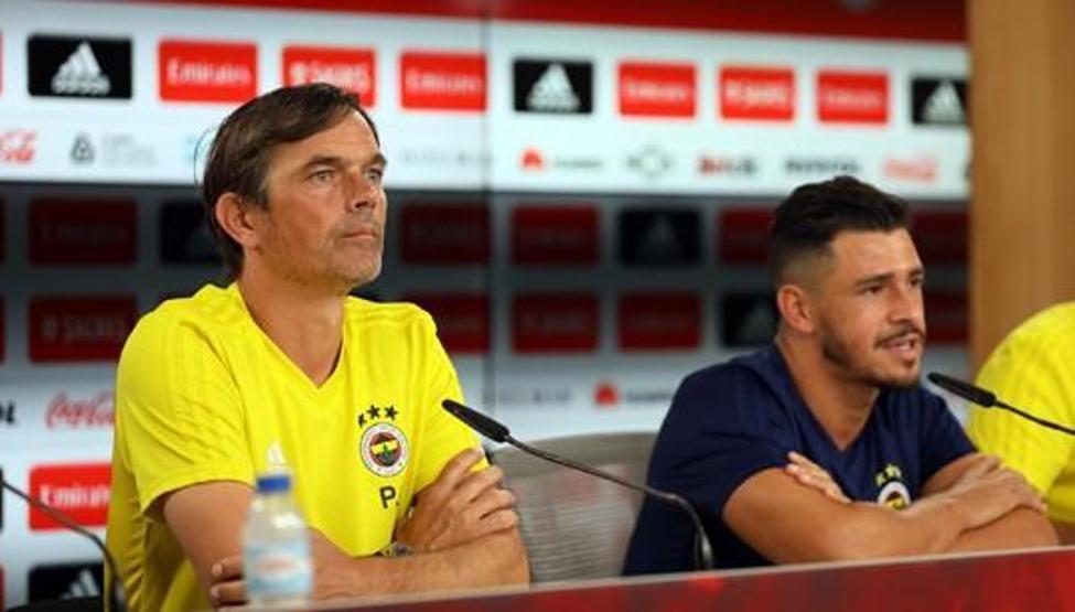 Phillip Cocu, cezalı Josefin neden kafilede olduğunu açıkladı