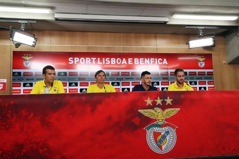 Phillip Cocu, cezalı Josefin neden kafilede olduğunu açıkladı