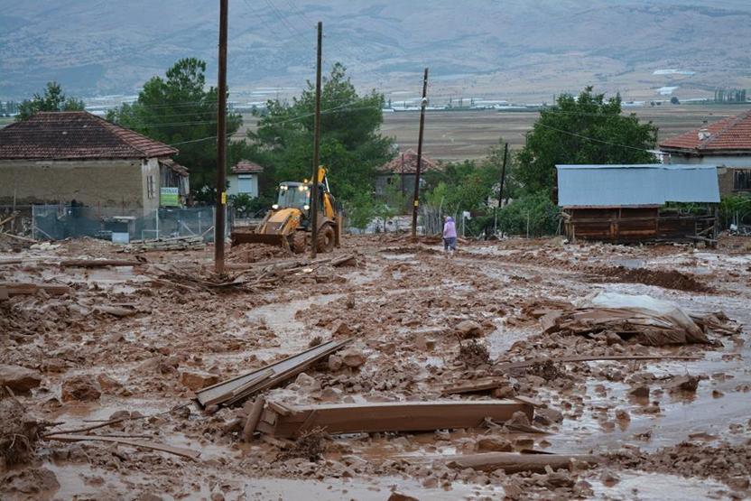 Elmalıyı 24 saat içinde ikinci kez sel vurdu