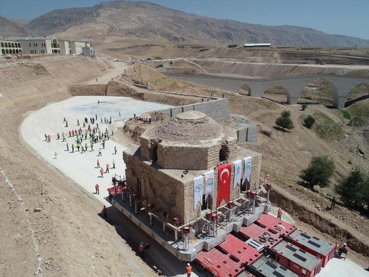 Ve Tarihi Artuklu Hamamı yeni yerine indiriliyor