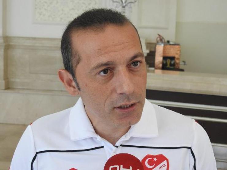 Cüneyt Çakır Galatasaray-Akhisar maçındaki pozisyonu anlattı