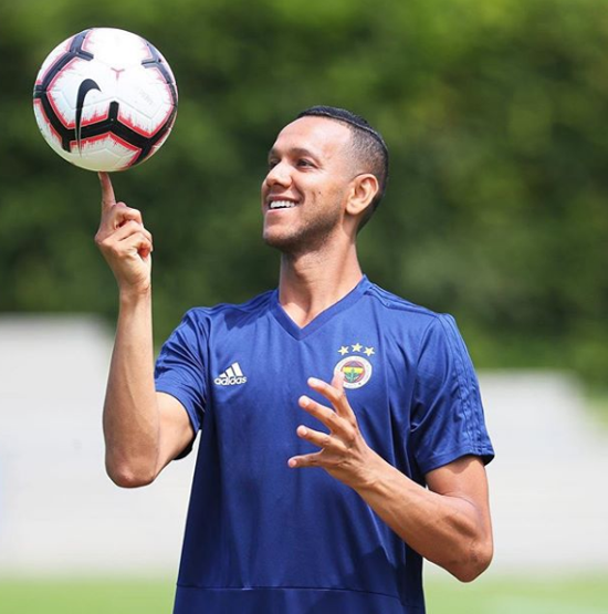 Fenerbahçe Terraneonun izlerini sildi