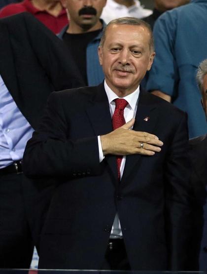 Cumhurbaşkanı Erdoğan Rizespor-Kasımpaşa maçını izledi