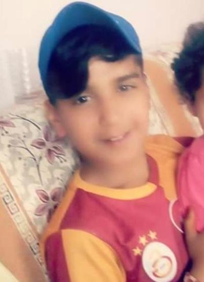 Hakan, ekmek aldığı marketten eve dönerken vurulmuş