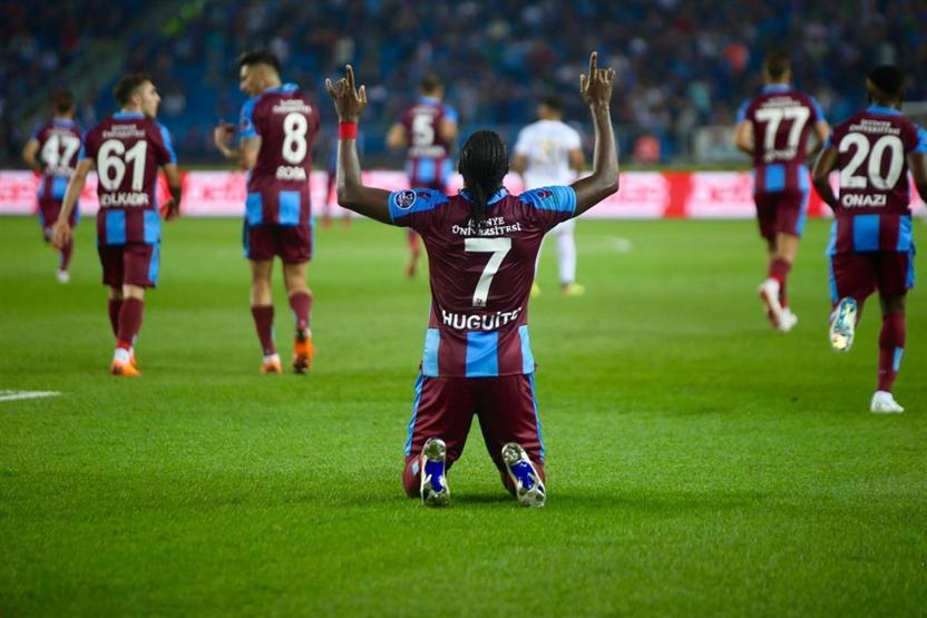 Trabzonspor Sivassporu ilk yarıda mat etti