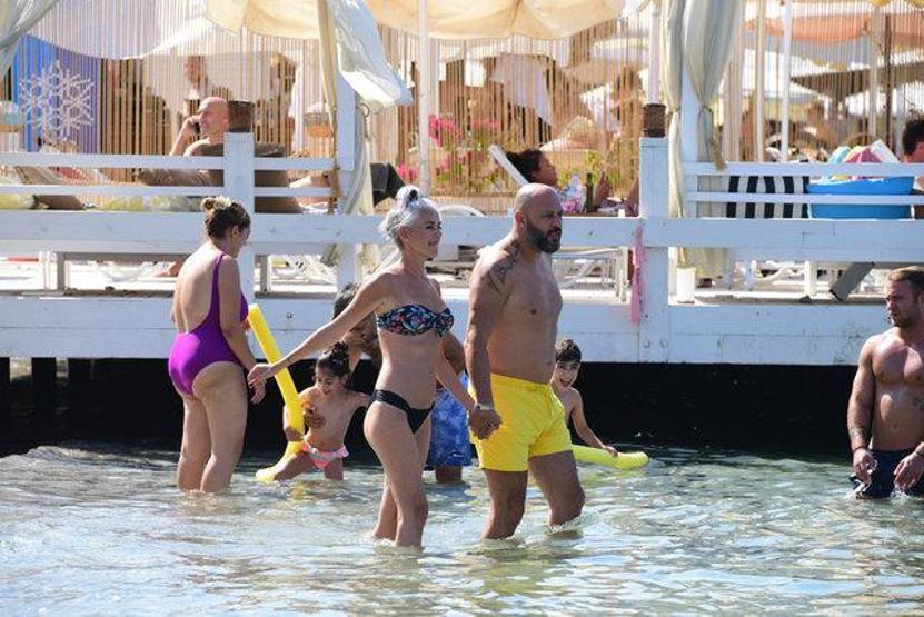 İpek Tanrıyar ile sevgilisi Murat Evler, Bodrumda
