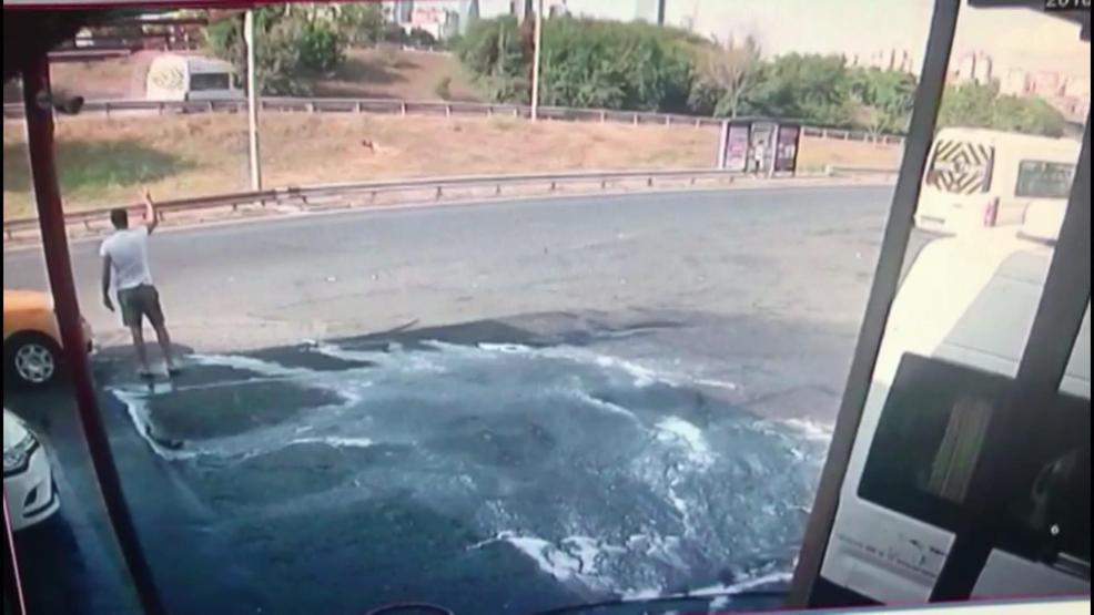 Son dakika... Etilerde servis minibüsü devrildi: Çok sayıda yaralı var