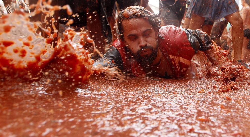 Dünyanın en büyük yemek savaşı: La Tomatina