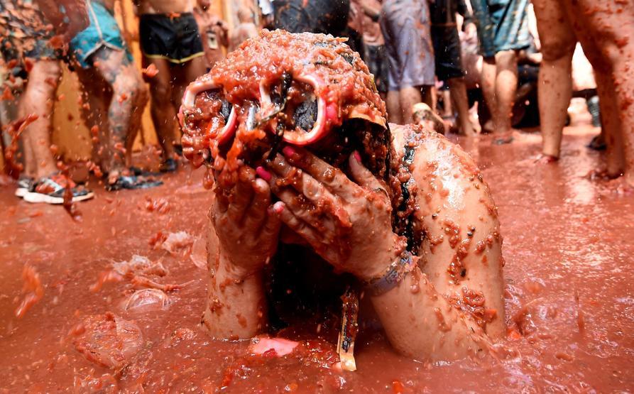 Dünyanın en büyük yemek savaşı: La Tomatina