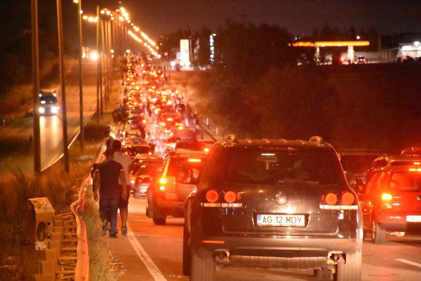 Gurbetçilerin dönüş çilesi sürüyor