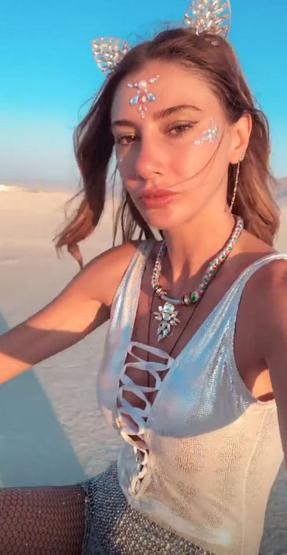 Bir haftadır paylaşım yapmayan Şeyma Subaşı, Burning Manle döndü