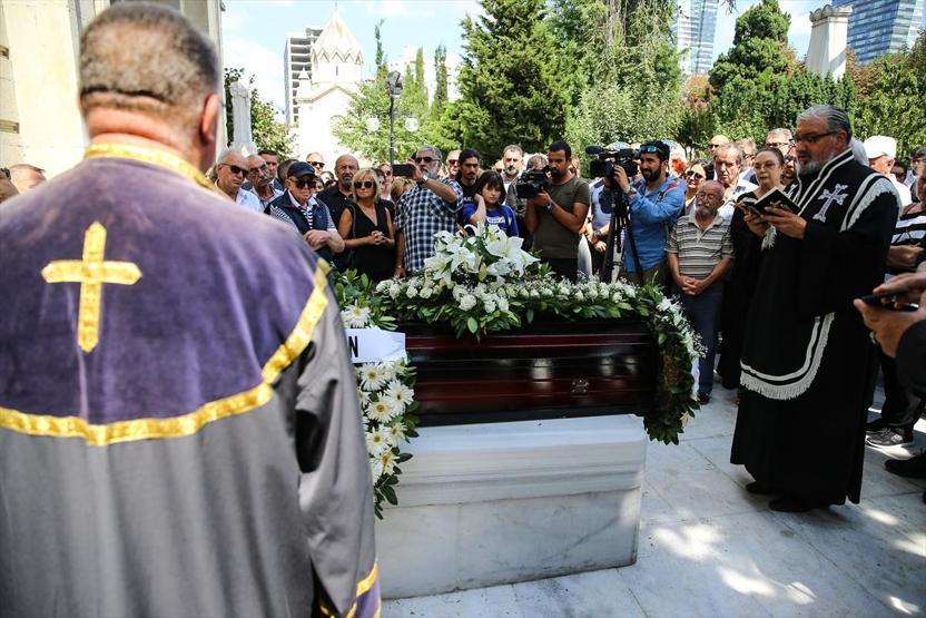 Usta yönetmen Aram Gülyüz son yolculuğuna uğurlandı