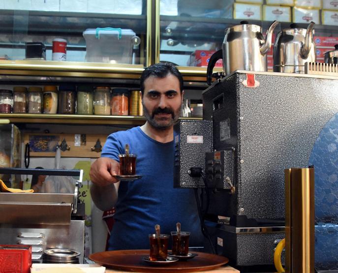 25 yıldır çay ocağı işletiyor ama çay içmiyor