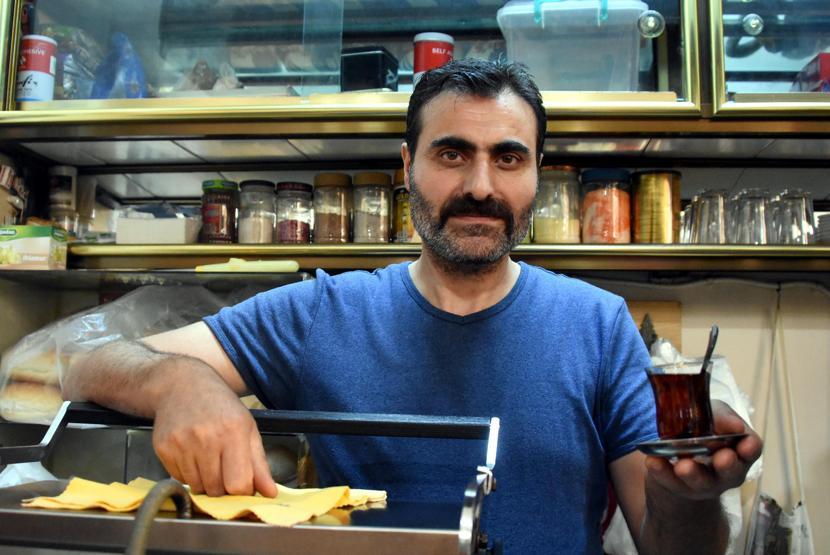 25 yıldır çay ocağı işletiyor ama çay içmiyor