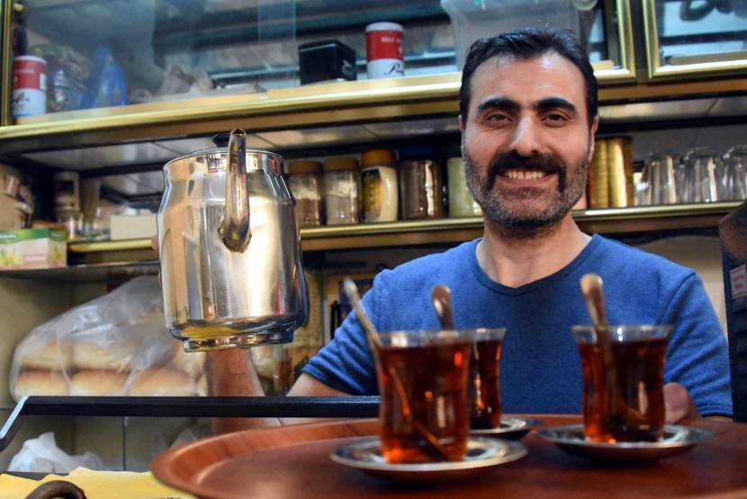25 yıldır çay ocağı işletiyor ama çay içmiyor