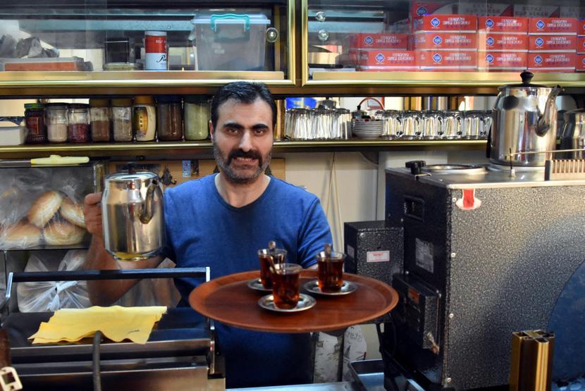 25 yıldır çay ocağı işletiyor ama çay içmiyor