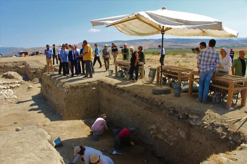 Amasya’da 2500 yıllık Pers Sarayı: Sütunları bulundu