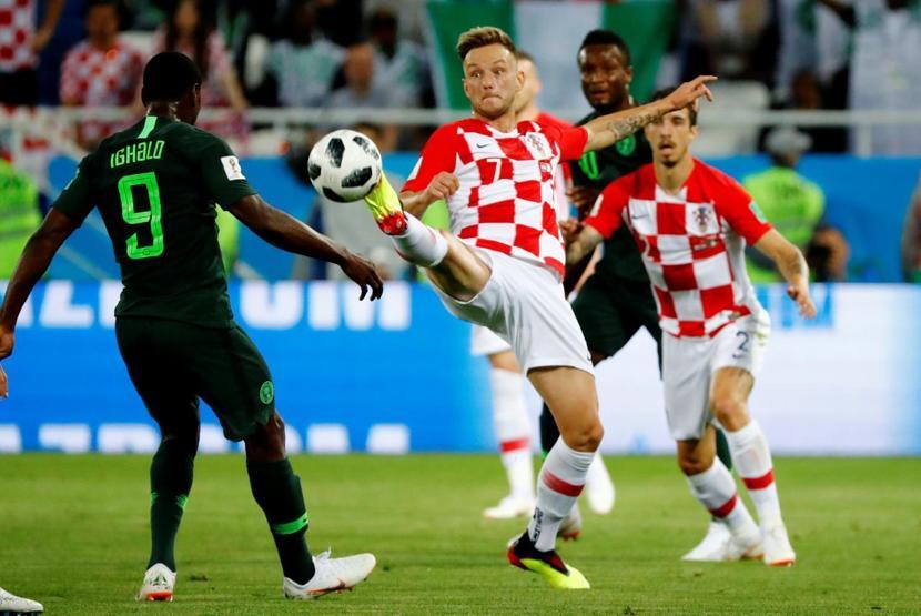 Rakitic: Kıskançlıktan ölebilirler