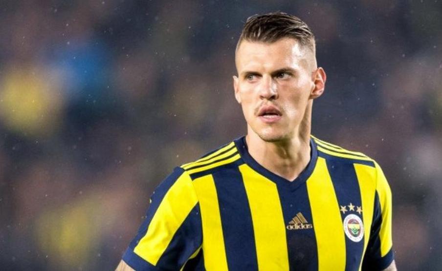 Fenerbahçe, Galatasaray ve Beşiktaştan son dakika transfer haberleri