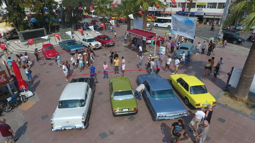 Klasik otomobiller Ayvalıkta buluştu