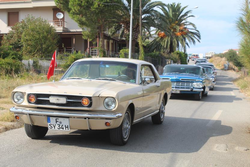 Klasik otomobiller Ayvalıkta buluştu