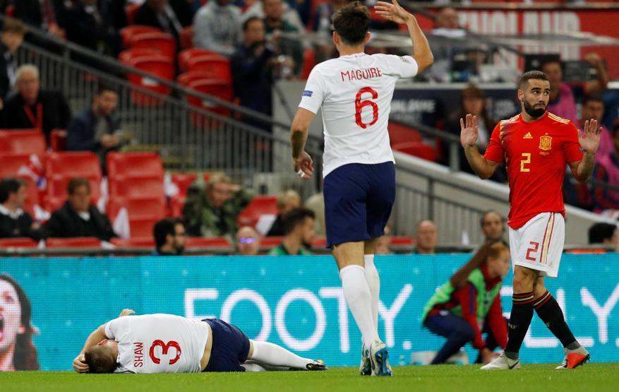 İngiltere - İspanya maçında Luke Shaw bilincini kaybetti