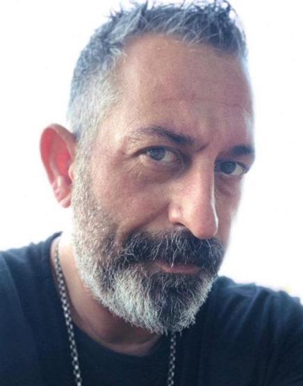 Cem Yılmaz: Kemal’e mikrofon uzatmayın