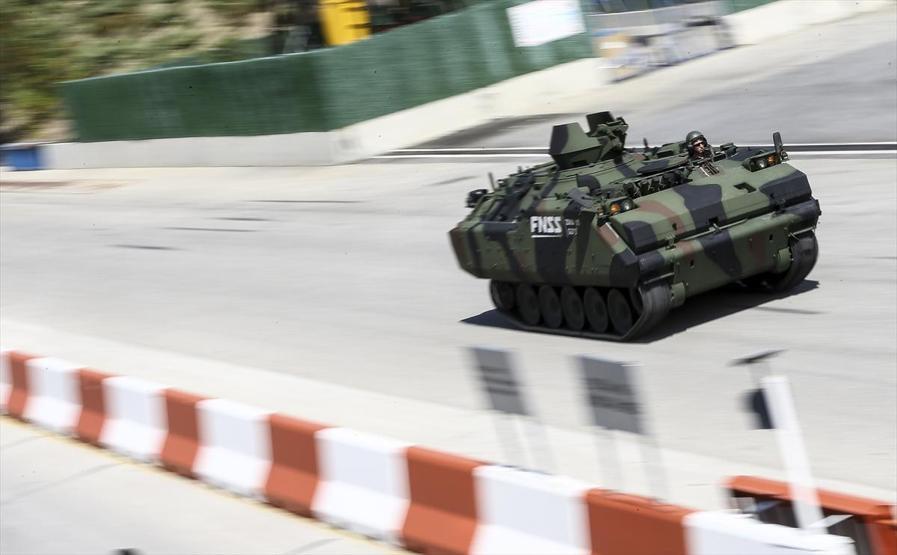 Modelleri yarıştı gerçekleri şov yaptı