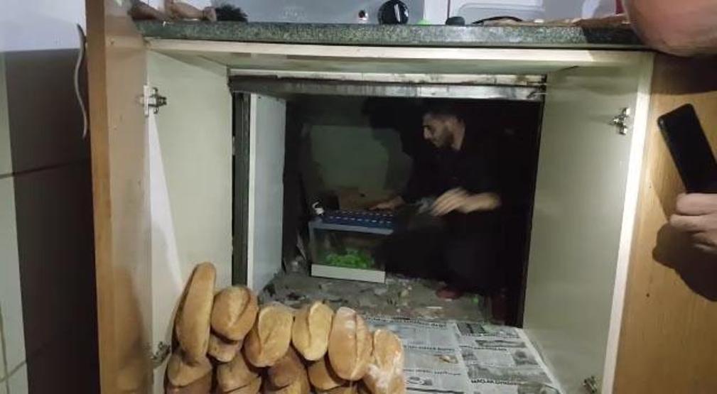 Tombala makinesini ekmek dolabına saklamışlar