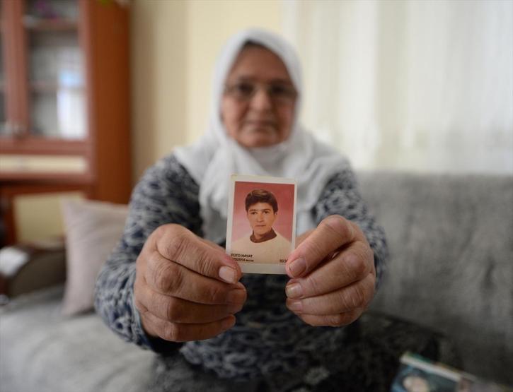 23 yıldır kaybolan çocuğunu arıyor