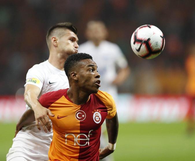 Galatasaray hem maçı hem Ozan Kabakı kazandı