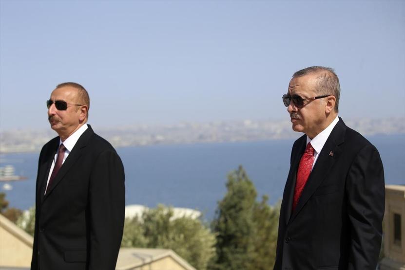 Cumhurbaşkanı Erdoğan Azerbaycanda: Baküde sıcak kucaklaşma