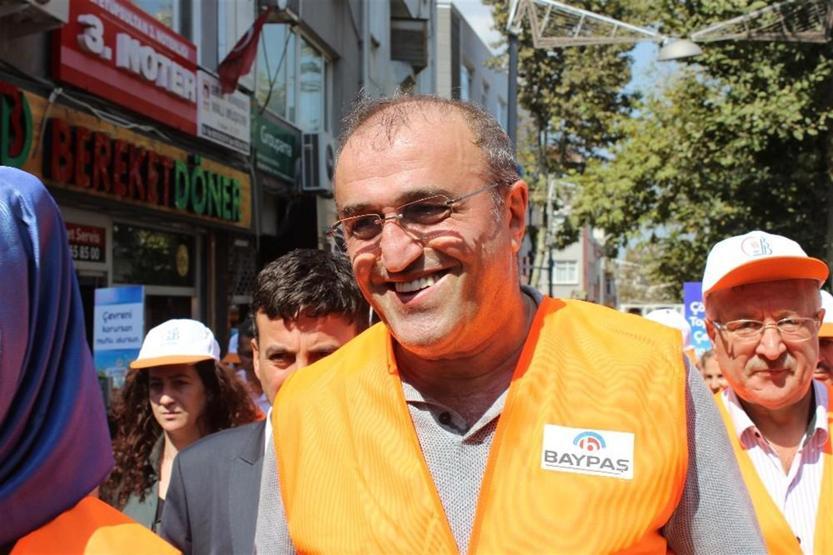 Abdurrahim Albayrak Bayrampaşada çöp topladı