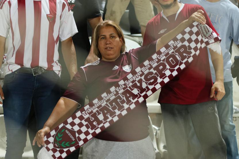 Kadın amigo Hatayspor için eşinden boşandı
