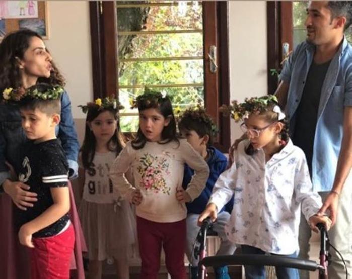 Ünlülerden “okulun ilk günü” paylaşımları