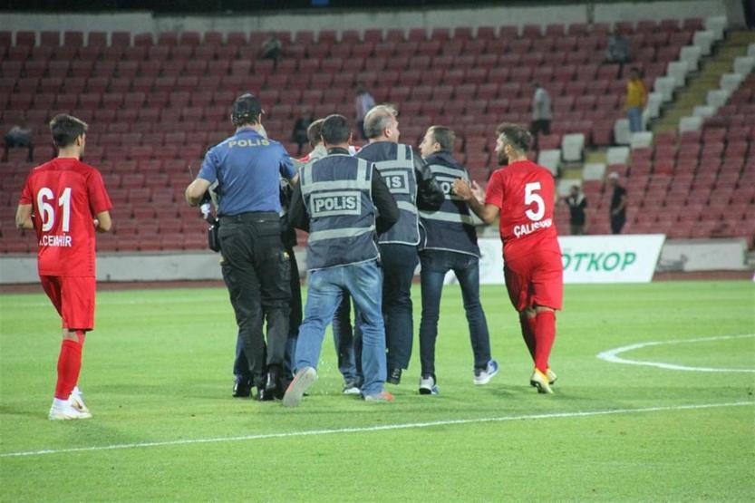 Balıkesirspor-Ümraniyespor maçı iptal edildi