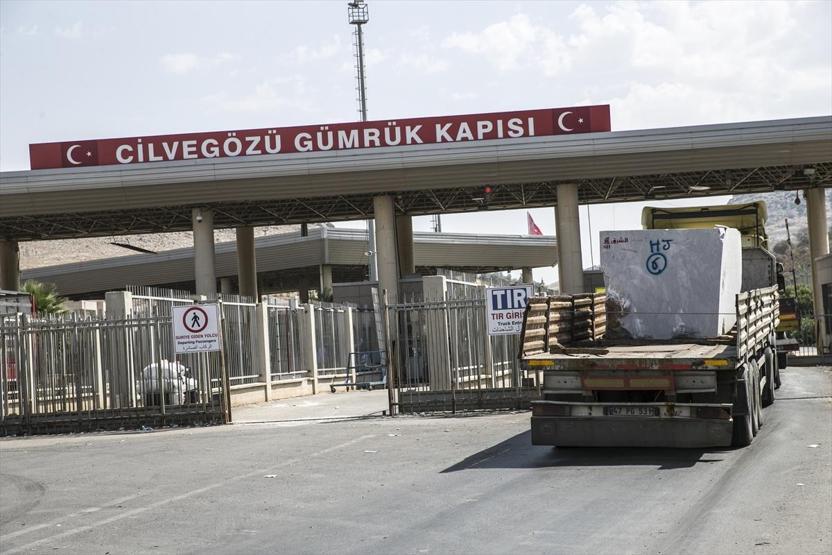 Suriye sınırında dikkat çeken kuyruk