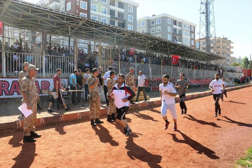Güvenlik korucusu olmak için ter döktüler