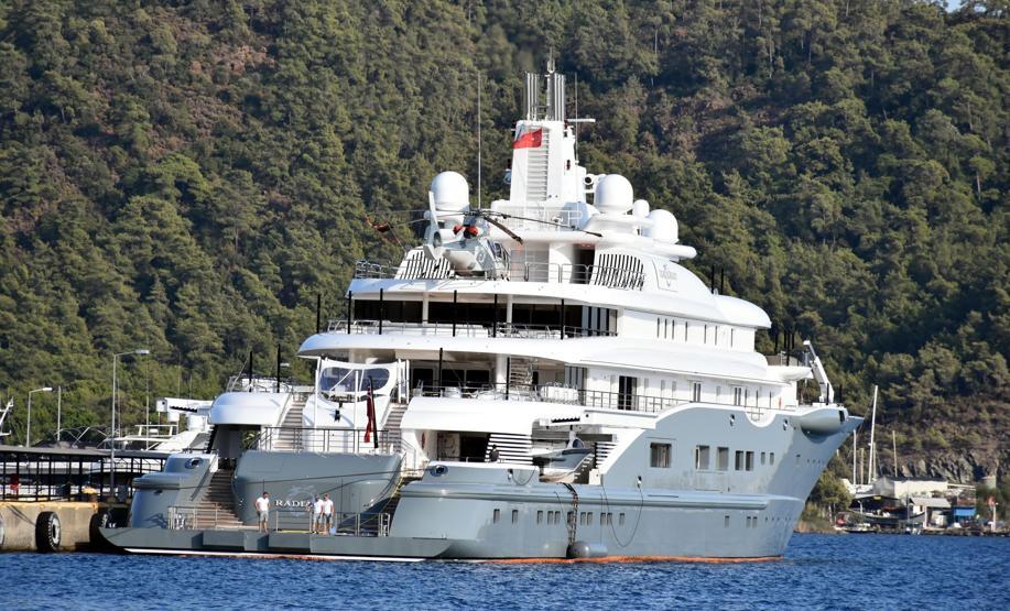 Dubai şeyhinin yatına milyonluk ikmal
